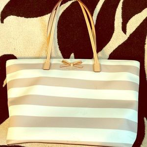 Kate spade hand bag- white and beige stripes
